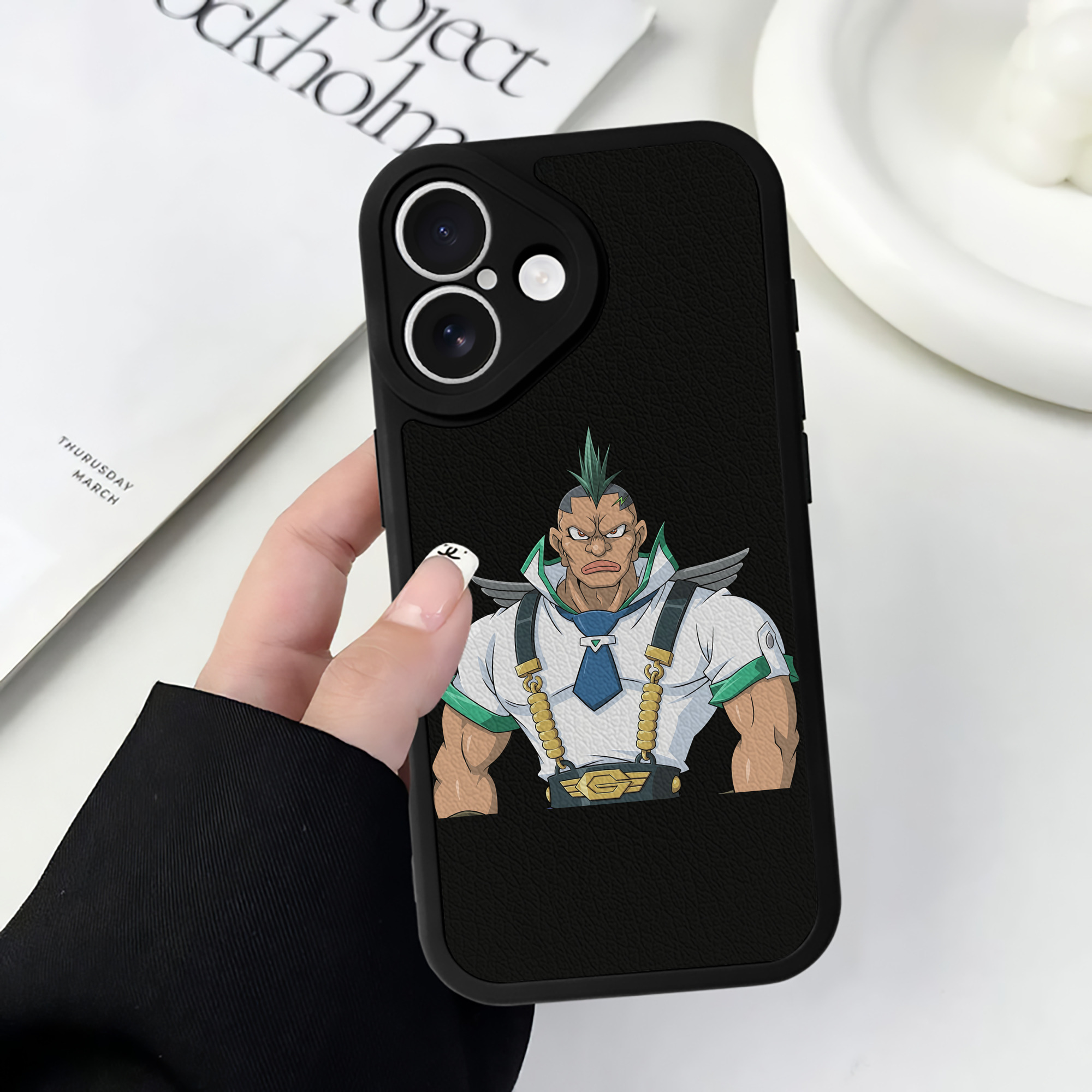 （画像用） 遊☆戯☆王 Yu-Gi-Oh! 【iPhone 16シリーズ対応】シリコンスマホケース（レザー調） 材質：シリコン